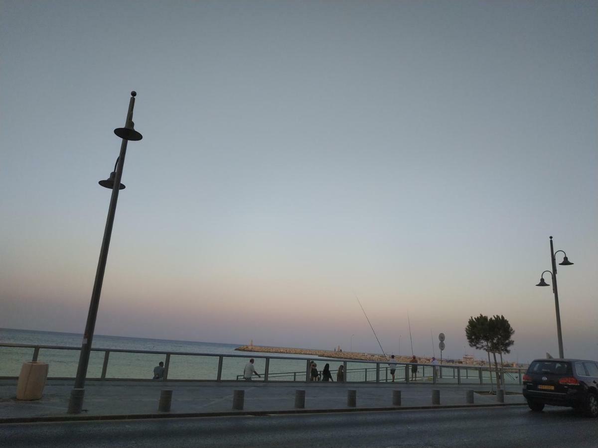 Serenity By The Sea Larnaca Exterior photo